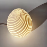 Load image into Gallery viewer, Vetri Murano Egg lamp
