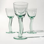 Load image into Gallery viewer, Dramatic wine glasses