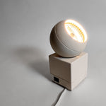 Load image into Gallery viewer, Eyeball lamp