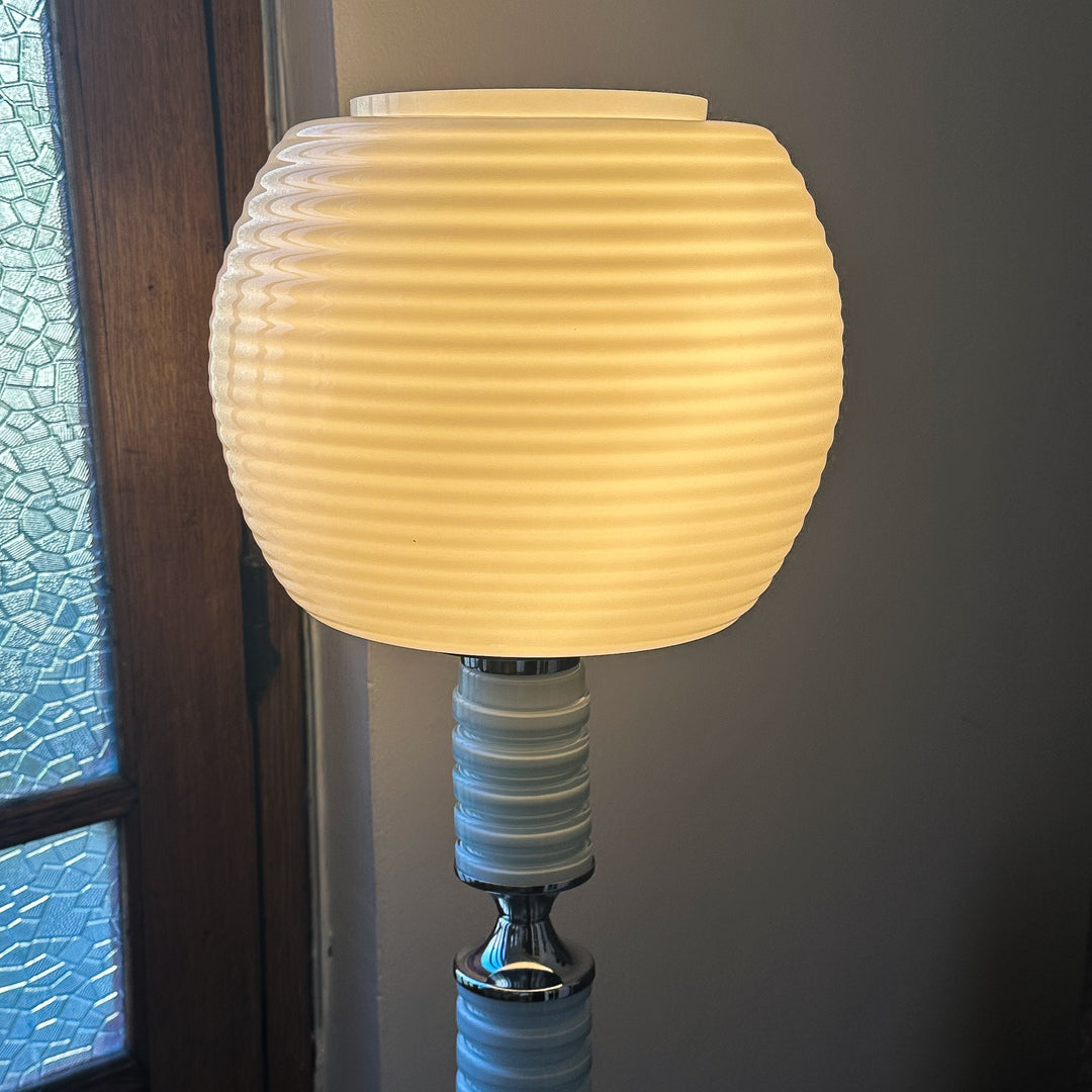 Floor lamp